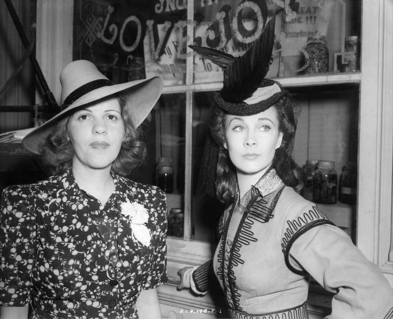 Radie Harris With Vivien Leigh On The Set Of ‘Gone With The Wind’, 1939.