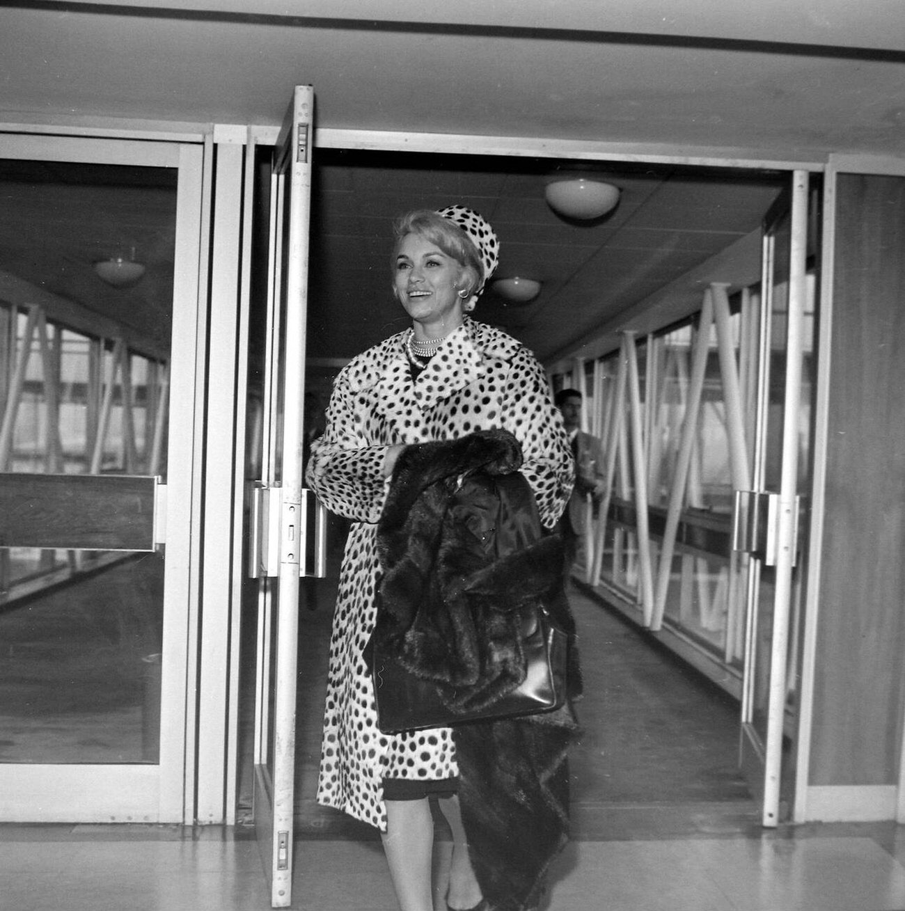 Linda Christian At London Airport, April 1963.