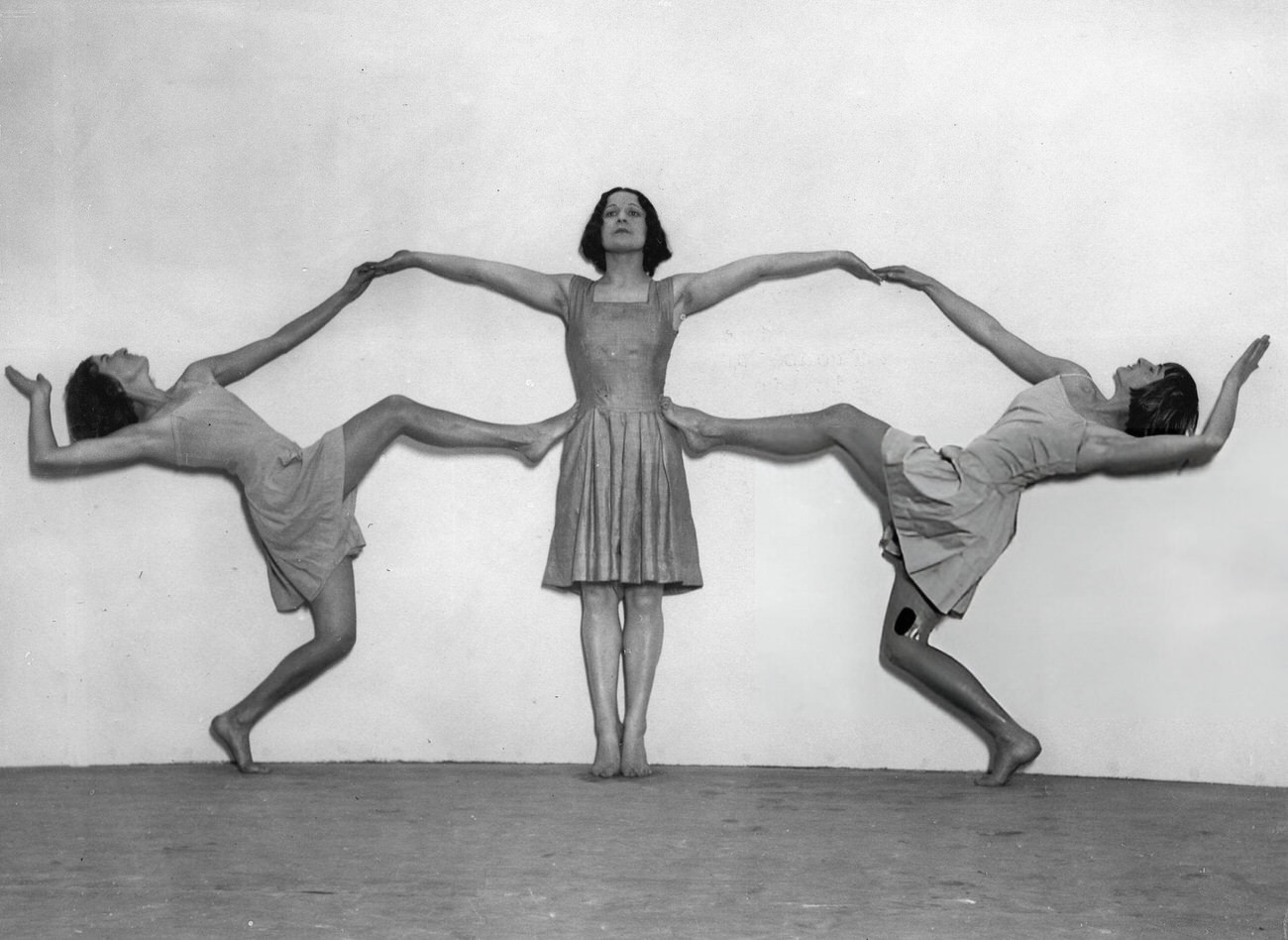 Margaret Morris Ballet Dancers Training In London, 1929.