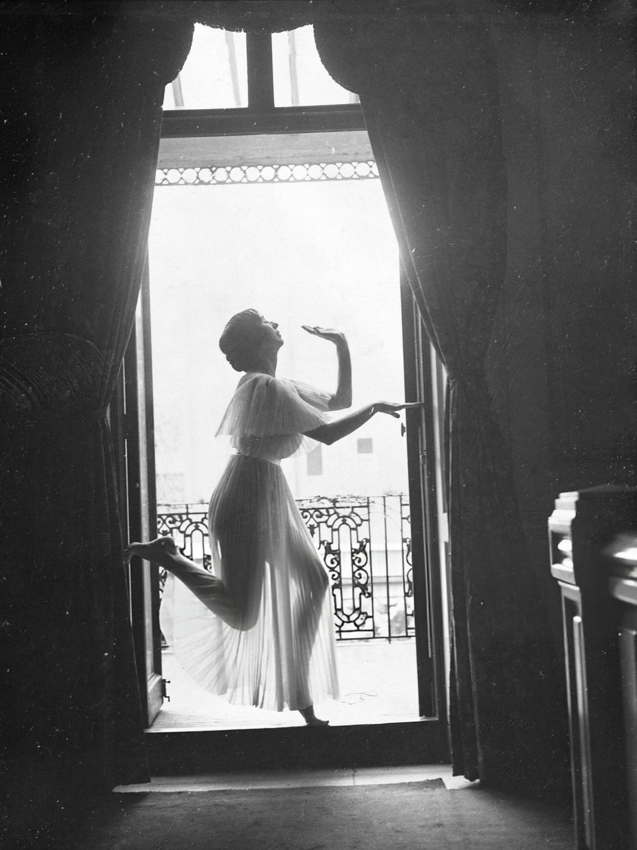 Margaret Morris Rehearsing For A Margaret Morris Movement Display, 1930S.