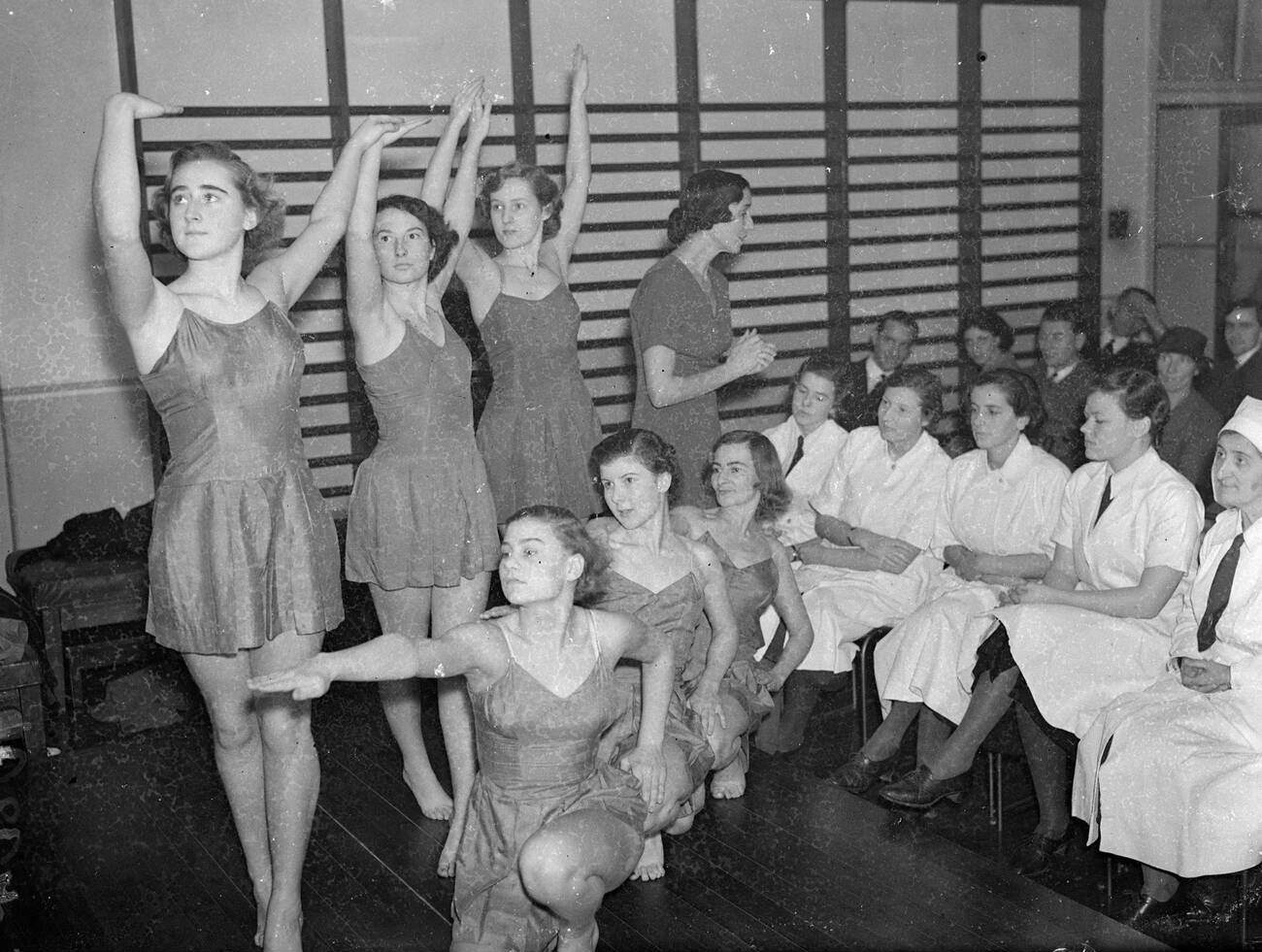 Miss Margaret Morris Demonstrating Physical Training At London Hospital.