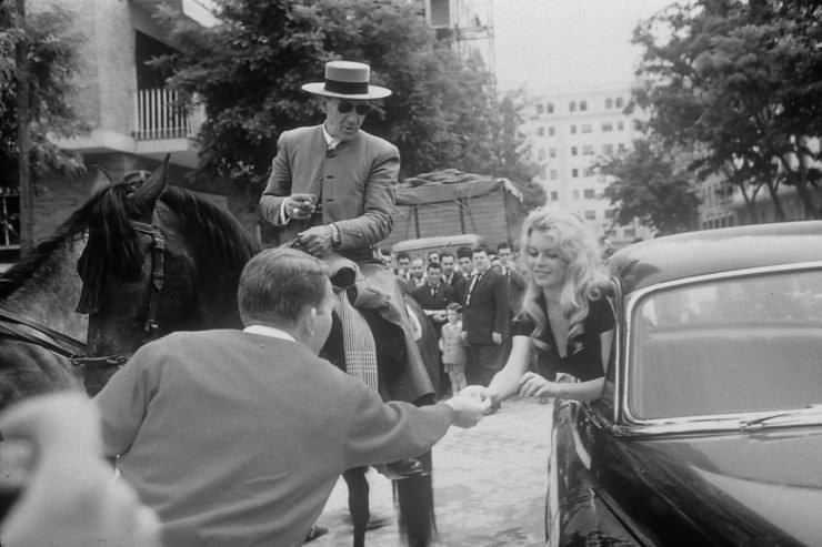 Fabulous Vintage Photos Of Brigette Bardot In Spain, 1958