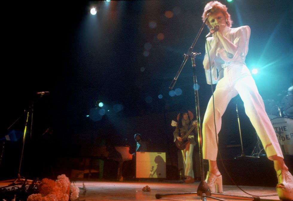 In An All-White Look Performing In Los Angeles, 1973.