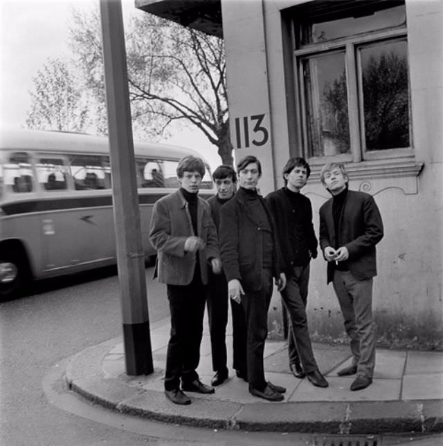 The Rolling Stones' Very First Photoshoot: Philip Townsend Captures The Band'S Humble Beginnings (1962)