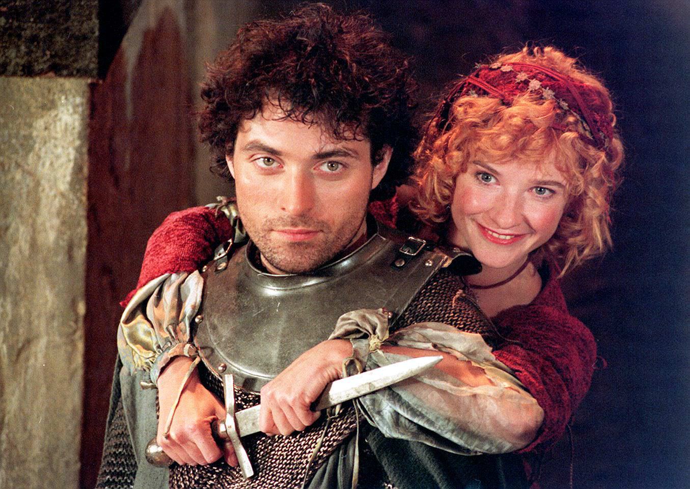 Rufus Sewell As Hotspur And Jane Horrocks As Doll Tearsheet At A London Photocall For The Bbc’s Adaptation Of Shakespeare’s Henry Iv, 1995.
