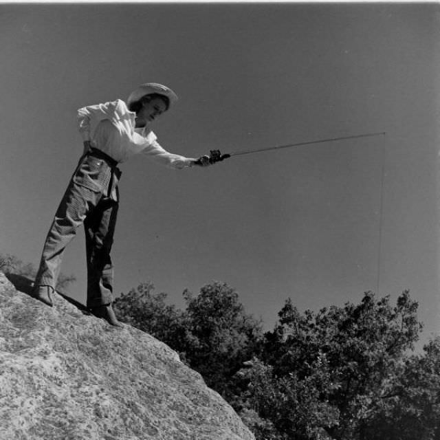 American Cowgirls Of The 1940S: A Look At Rodeo Life And Style
