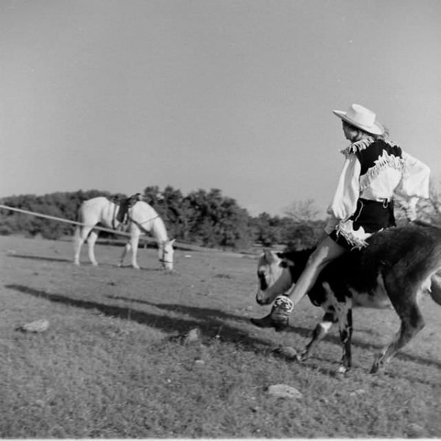 American Cowgirls Of The 1940S: A Look At Rodeo Life And Style