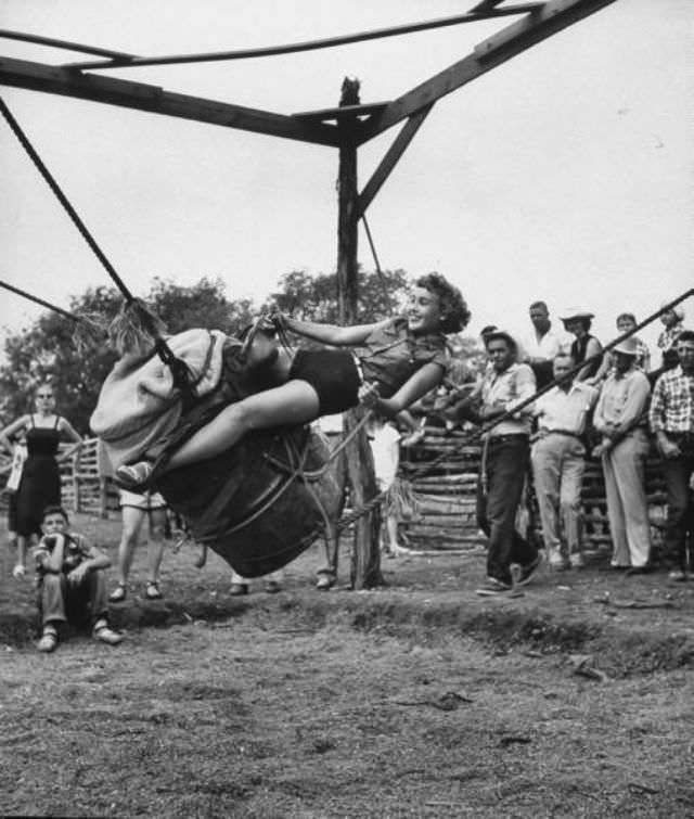 American Cowgirls Of The 1940S: A Look At Rodeo Life And Style