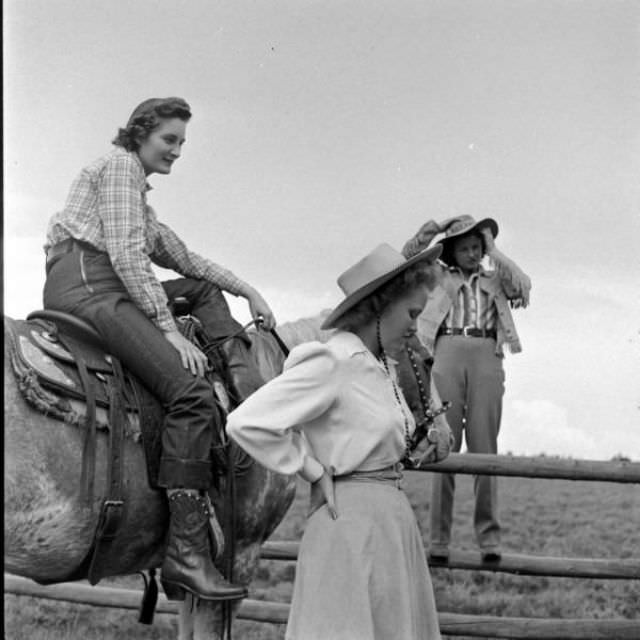 American Cowgirls Of The 1940S: A Look At Rodeo Life And Style