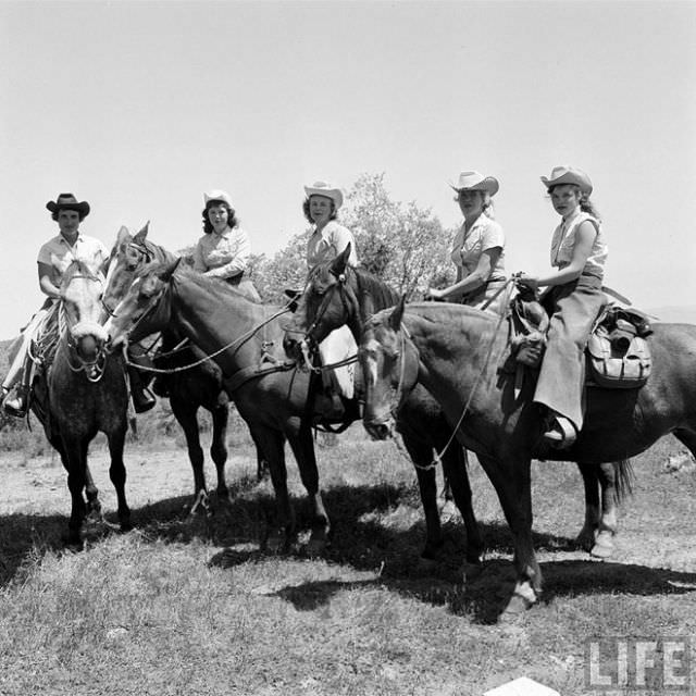 American Cowgirls Of The 1940S: A Look At Rodeo Life And Style