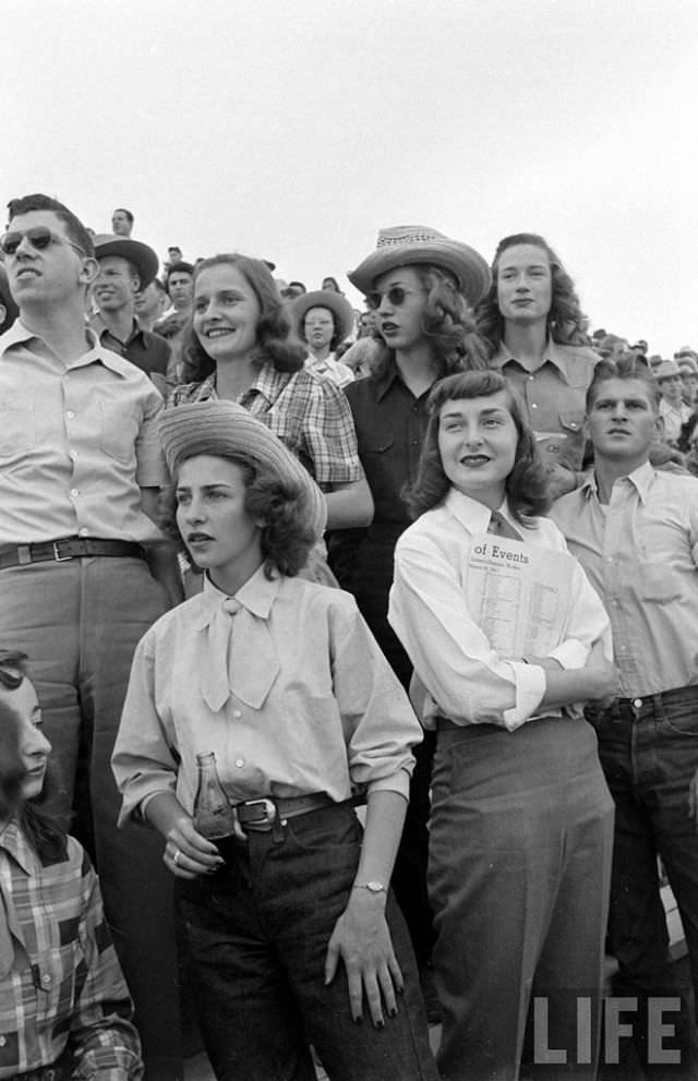 American Cowgirls Of The 1940S: A Look At Rodeo Life And Style