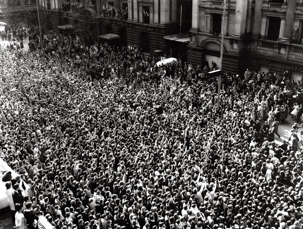 A Section Of The Crowd Which Gathered Outside The Town Hall In Melbourne, Australia, June 16, 1964, To Greet The Beatles During Their Tour Of Australia And New Zealand.