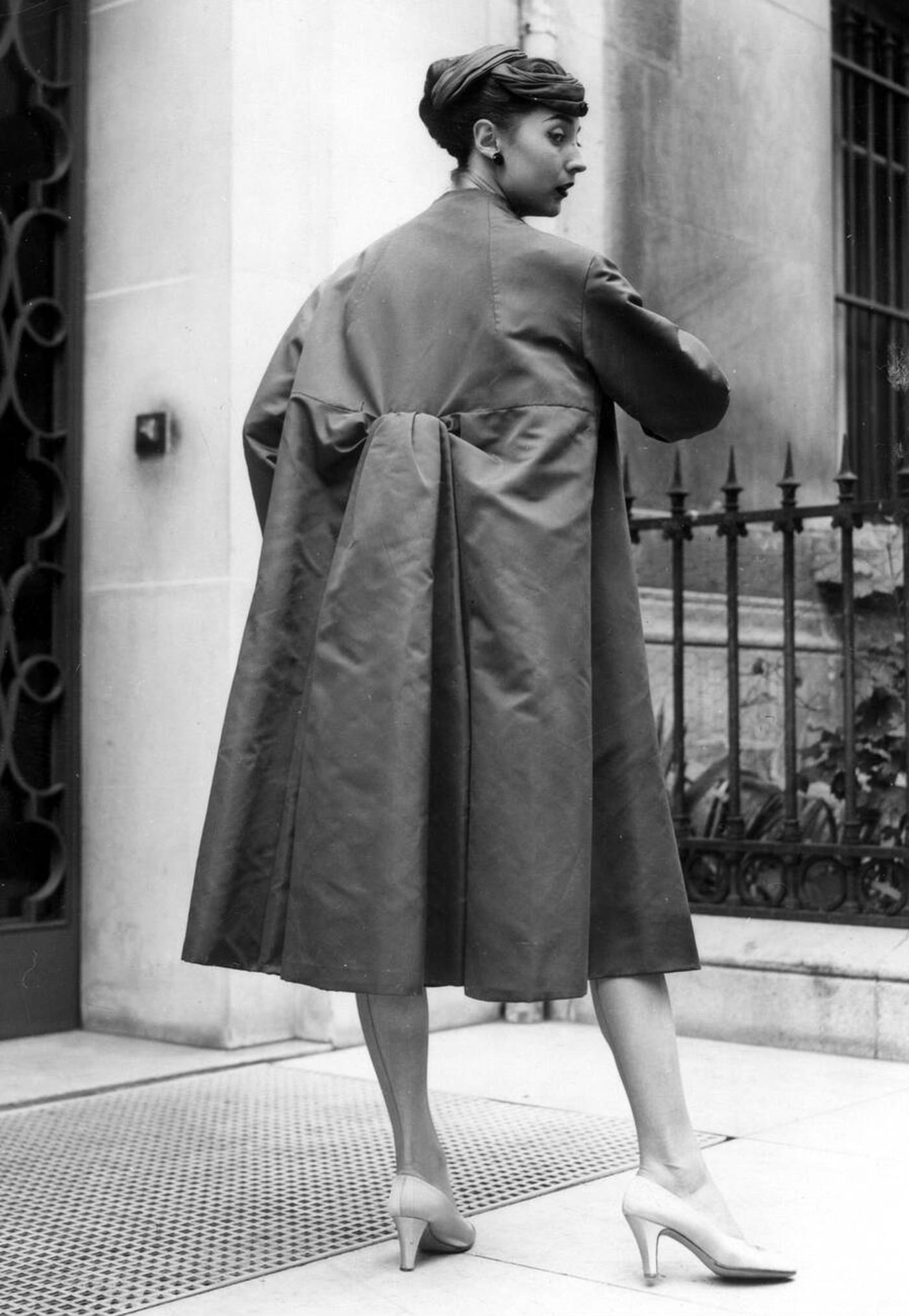 For Informal Evening Wear Medianoche (Midnight), An Ample Number In Slate Grey Faille From The Autumn Collection Of Christian Dior, 1953.