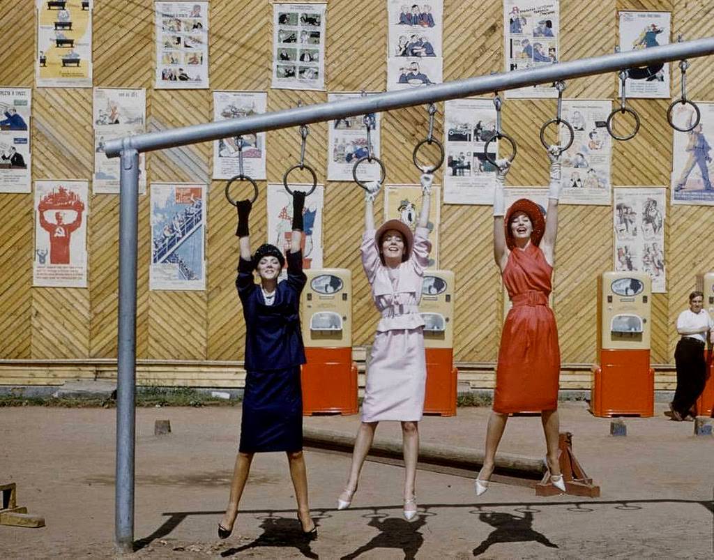 Red Square Runway: How Dior Models Turned Moscow Into A Fashion Stage In 1959
