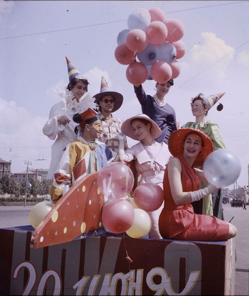 Red Square Runway: How Dior Models Turned Moscow Into A Fashion Stage In 1959