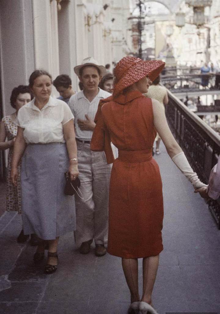 Red Square Runway: How Dior Models Turned Moscow Into A Fashion Stage In 1959