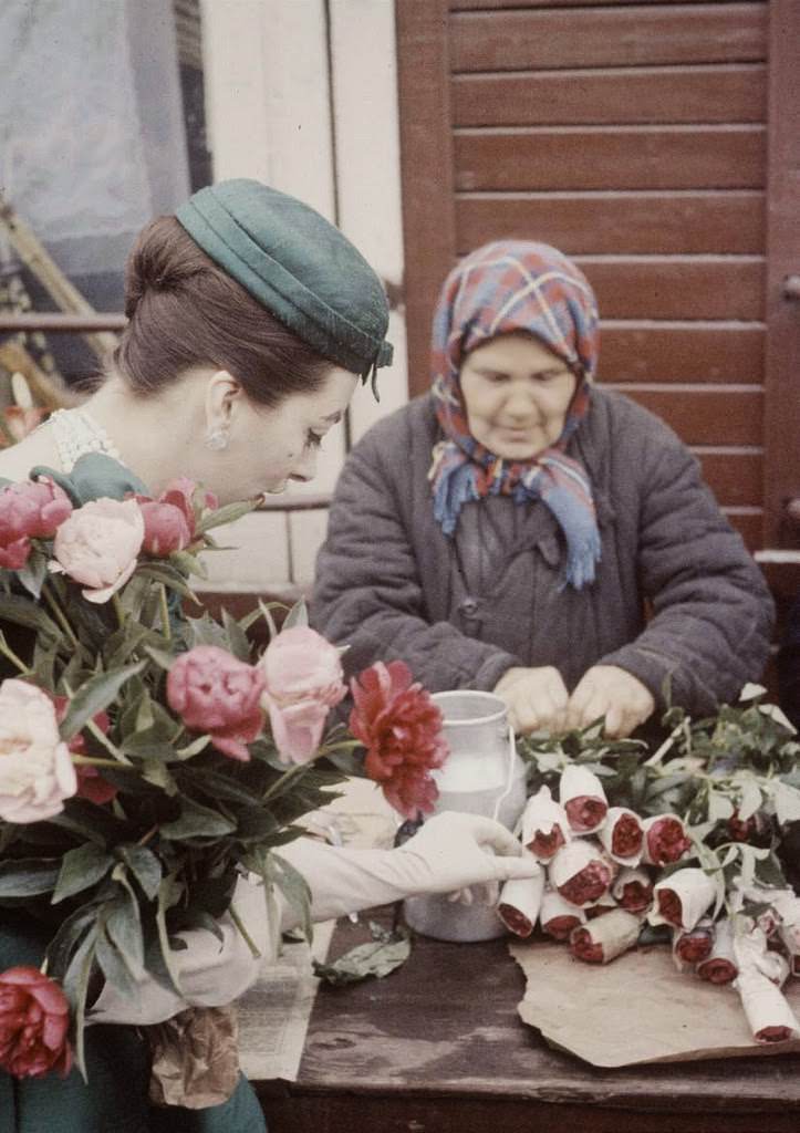 Red Square Runway: How Dior Models Turned Moscow Into A Fashion Stage In 1959
