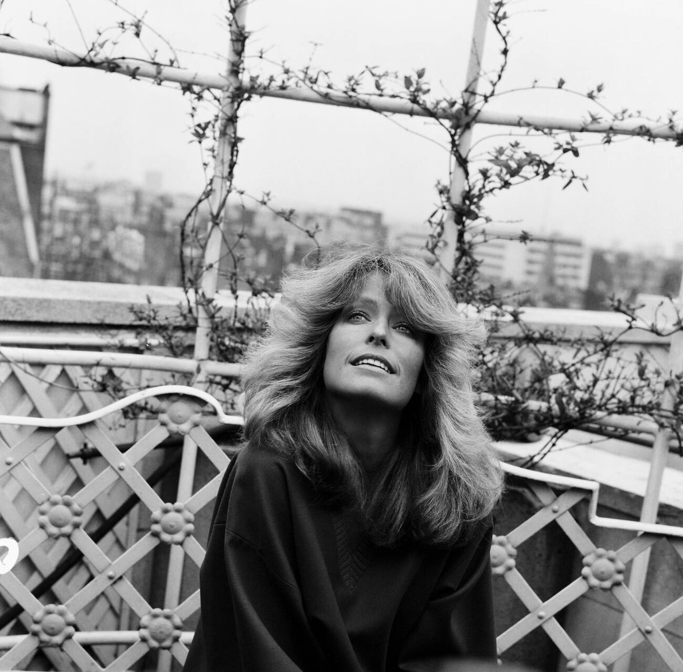 Farrah Fawcett At A Photo Reception At The Dorchester Hotel In London, 1978.