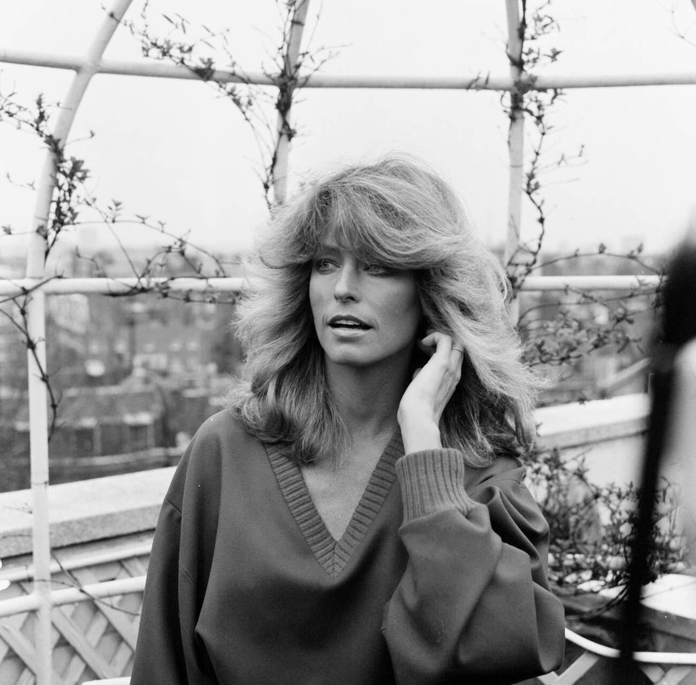 Farrah Fawcett At A Photo Reception At The Dorchester Hotel In London, 1978.