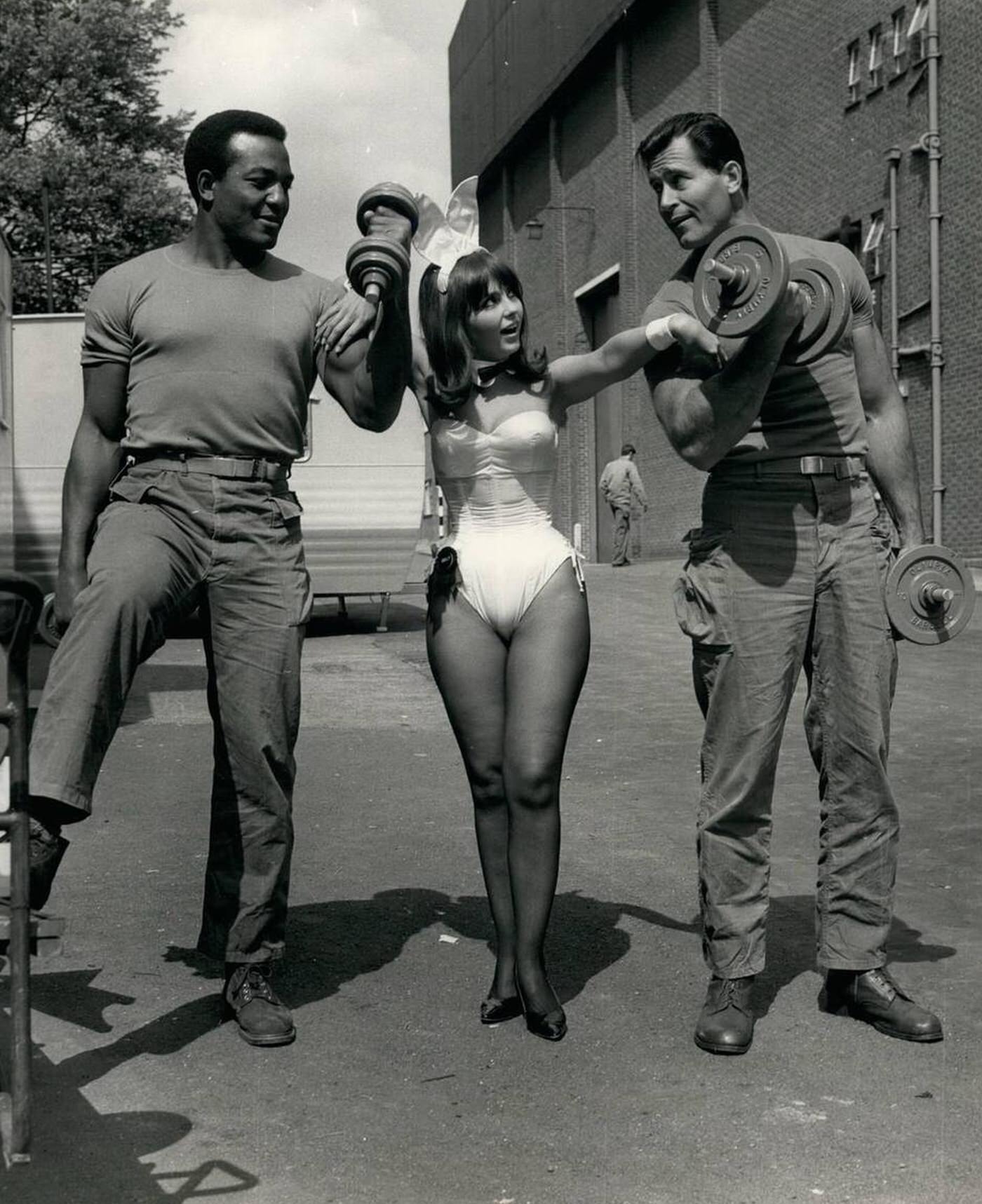 Bunny Girl Dolly Read, Who Has Just Returned From Training At The Playboy Organisation Headquarters In Chicago, Went Along To The M.g.m. Studies At Elstree Where The Playboy Club Held Auditions To Find 100 Girls, Judged By The Cast Of The Film The Dirty Dozen, 1966.