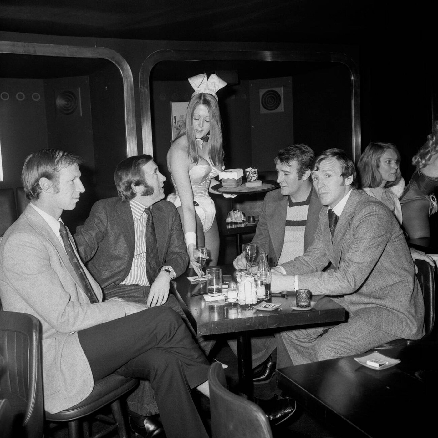 Footballer Jack Charlton, Tv Presenter David Frost, And Footballers Malcolm Allison And Pat Crerand At The Playboy Club In London At A Party For Sammy Davis Jr, 1973.