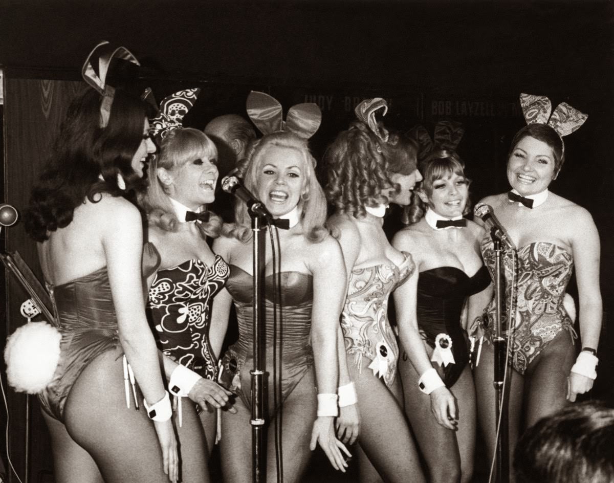 The Singing Bunnies Perform A Song During The Club'S Showtime In The Playroom Spot At The London Playboy Club, 1972; The Group Included Elaine Tulley, Heather Colne, Rosemary Lamb, Julie Ann Smith, Jo Anne Wigley, And Karen Parkinson.