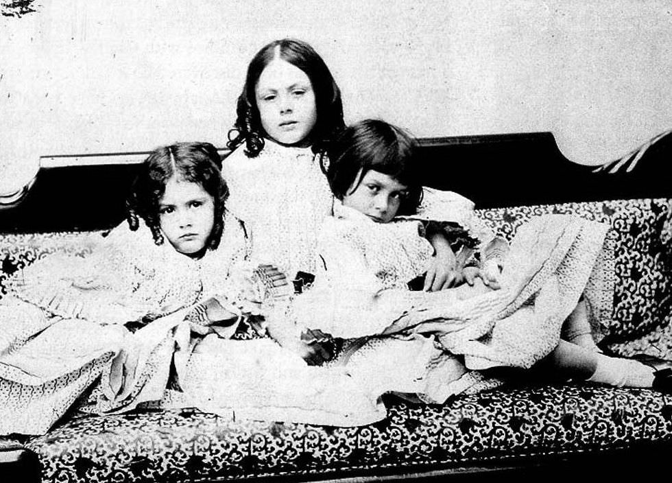 Alice Liddell (Right) With Sisters Edith Mary Liddell And Ina Liddell, Circa 1859.