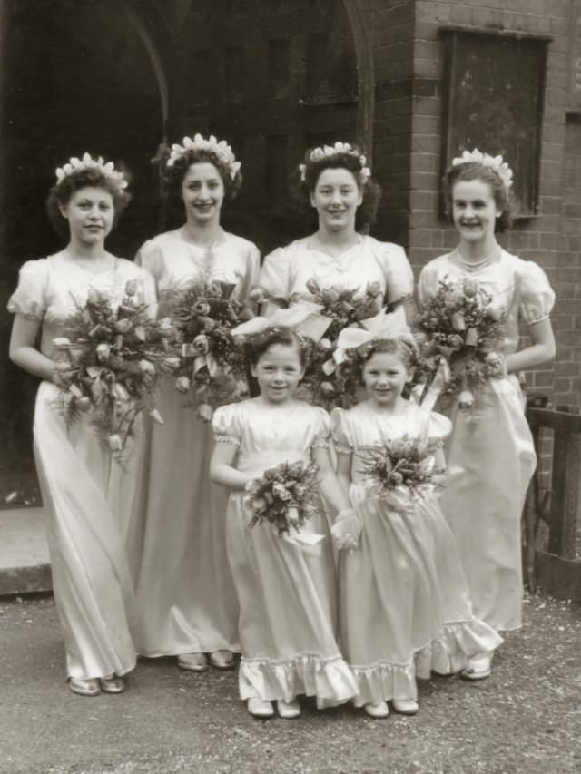 What Bridesmaids Wore In The 1940S: Vintage Wedding Photos And True Styles