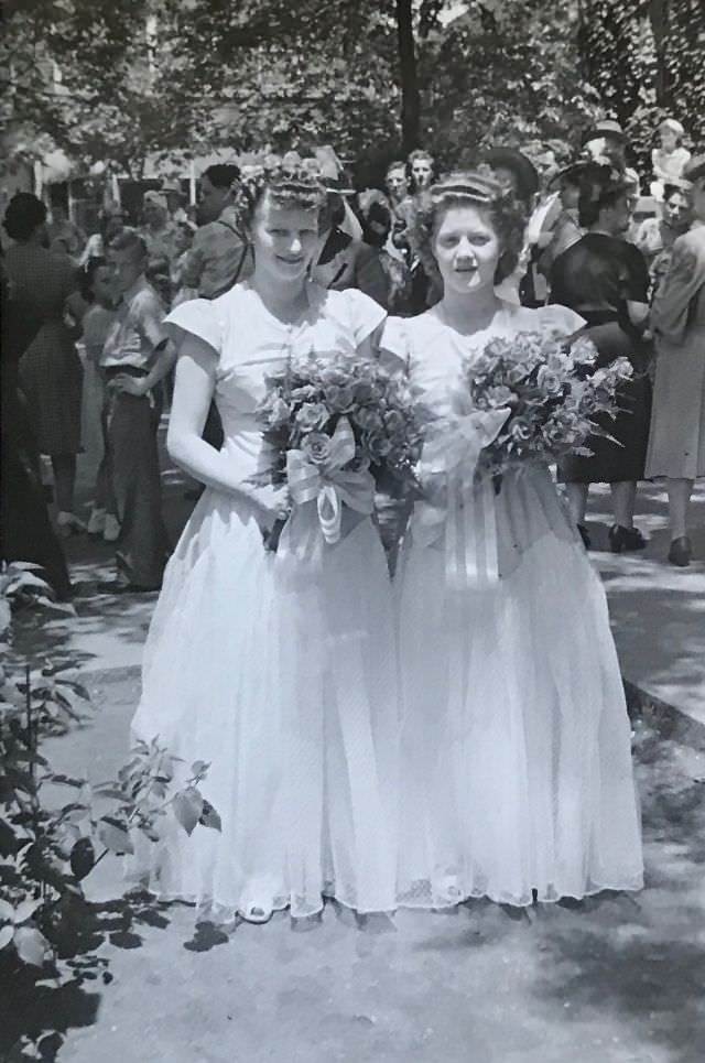 What Bridesmaids Wore In The 1940S: Vintage Wedding Photos And True Styles