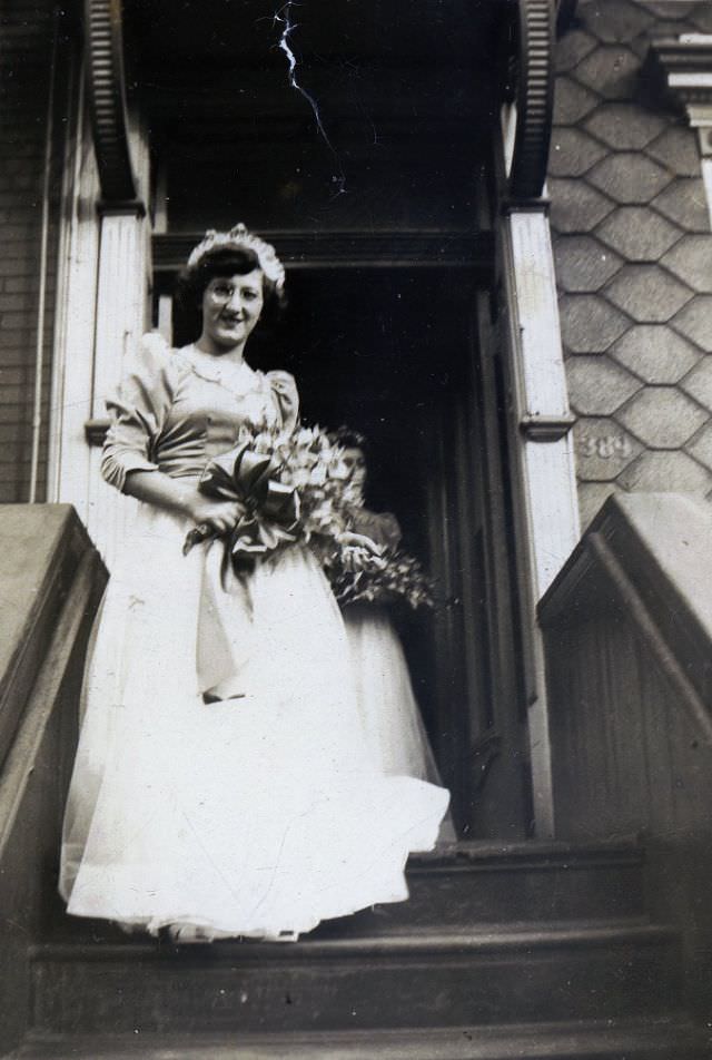 What Bridesmaids Wore In The 1940S: Vintage Wedding Photos And True Styles