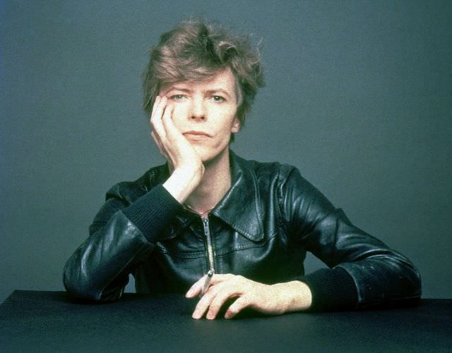Behind The Lens: The Untold Story And Outtakes Of David Bowie’s Iconic ‘Heroes’ Album Cover In 1977