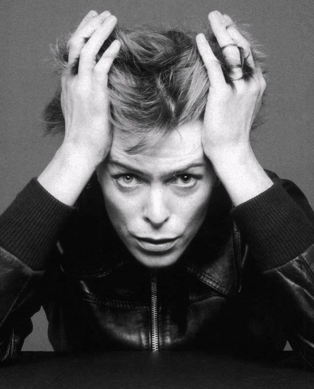 Behind The Lens: The Untold Story And Outtakes Of David Bowie’s Iconic ‘Heroes’ Album Cover In 1977