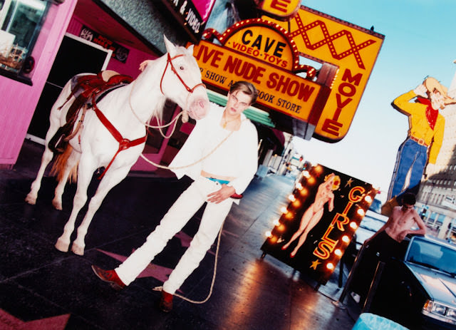 Before Global Fame Hit: David Lachapelle’s Bizarre 1995 Photos Of A Young Leonardo Dicaprio