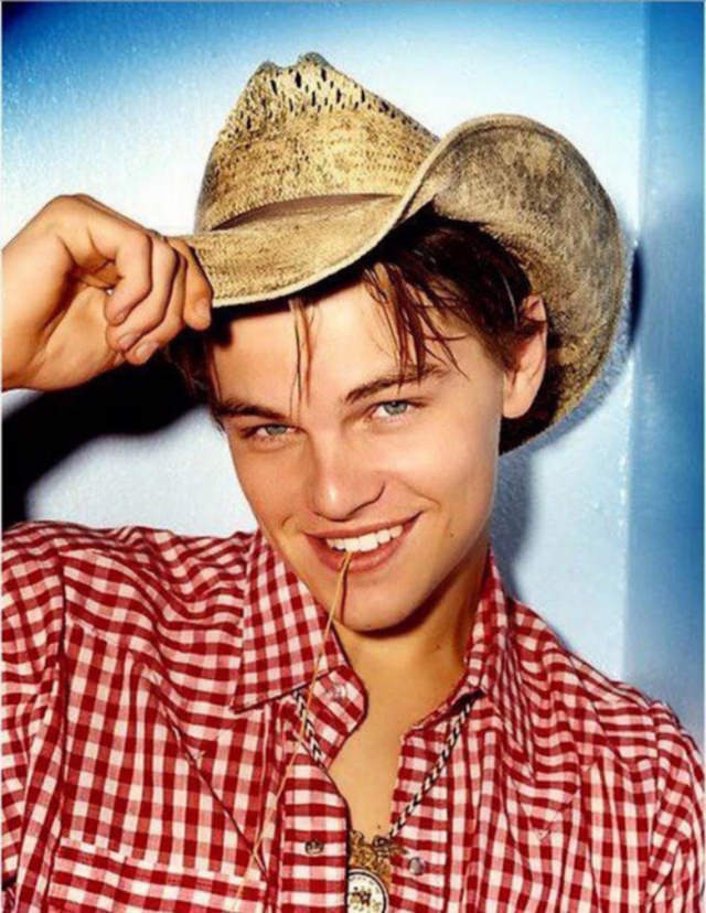 Before Global Fame Hit: David Lachapelle’s Bizarre 1995 Photos Of A Young Leonardo Dicaprio