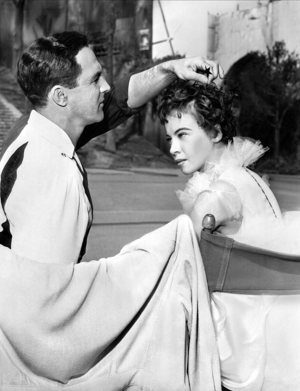 Gene Kelly And Leslie Caron In &Amp;Quot;An American In Paris&Amp;Quot;, 1951.