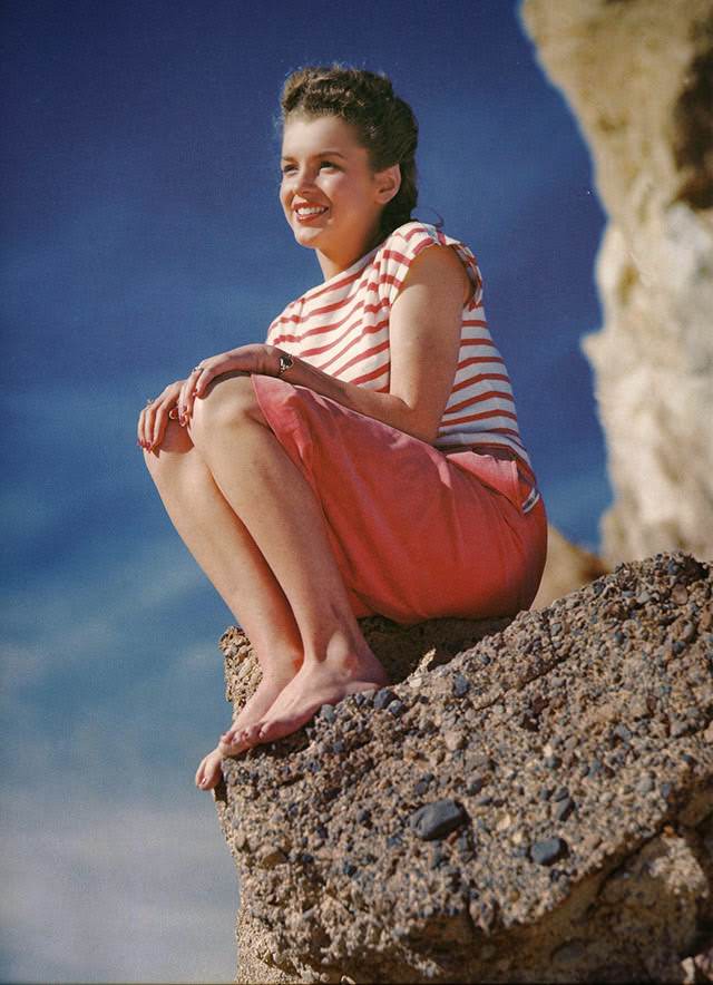 Before Marilyn Monroe Existed: Andre De Dienes And The Intimate 1945 Photographs Of Norma Jeane