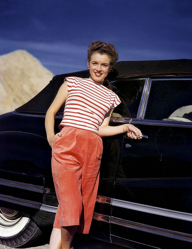 Before Marilyn Monroe Existed: Andre De Dienes And The Intimate 1945 Photographs Of Norma Jeane