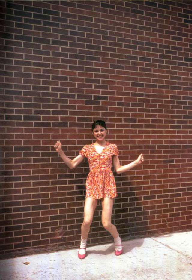 Beautiful Photos Of 18-Year-Old Madonna At The University Of Michigan In 1976
