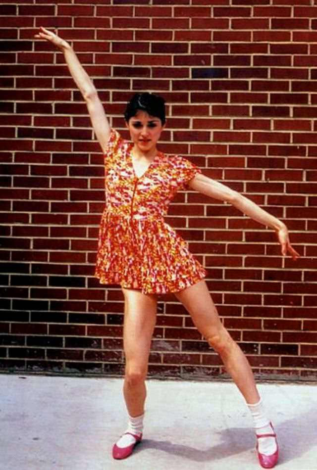 Beautiful Photos Of 18-Year-Old Madonna At The University Of Michigan In 1976
