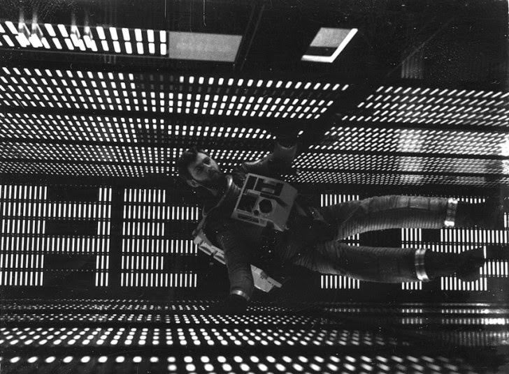 Dr Dave Bowman (Keir Dullea) Has To Enter Hal'S Logic And Memory Center To Disconnect Its Higher Brain Functions.