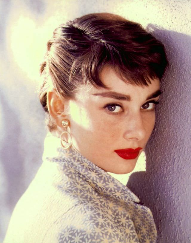 Audrey Hepburn, 1954