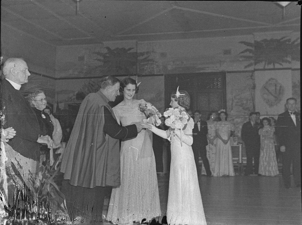 St. Brigid'S Debutantes, 1920S