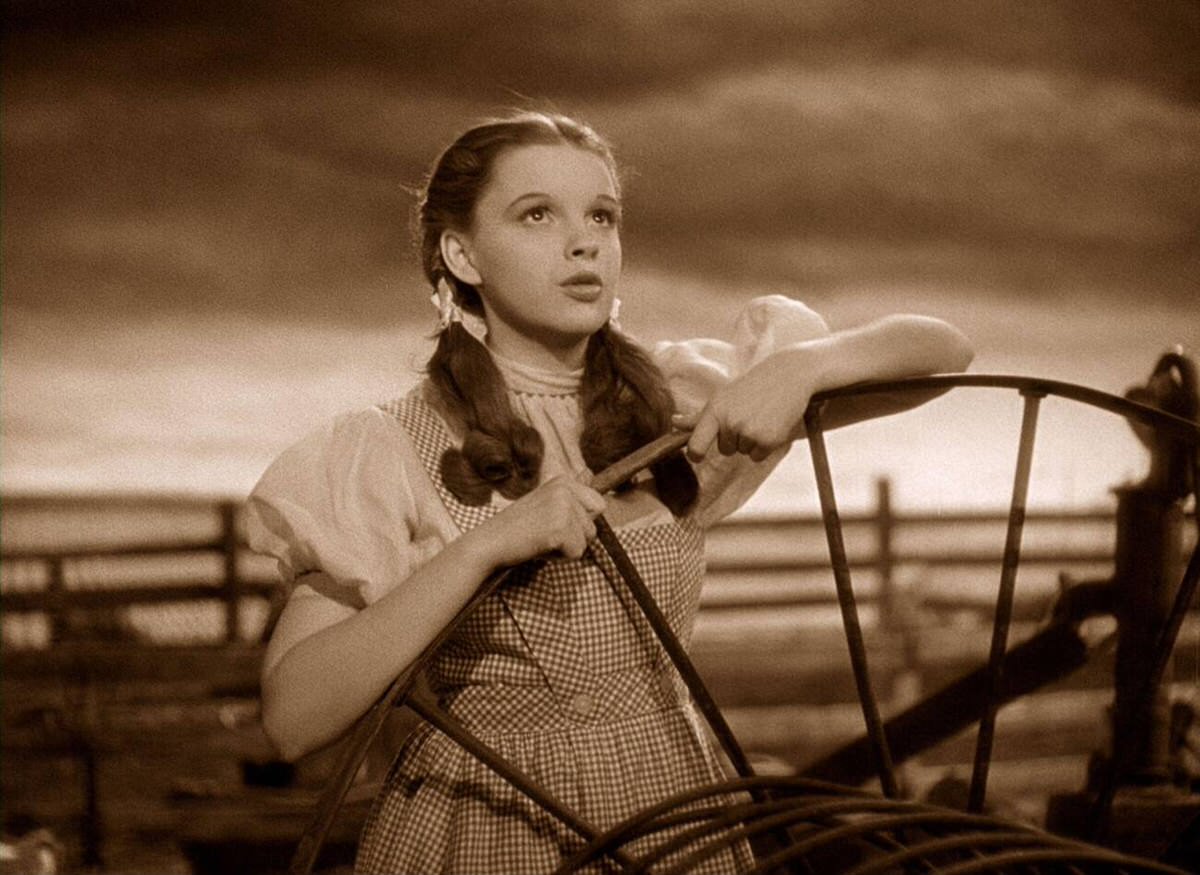 Judy Garland Singing Over The Rainbow, The Wizard Of Oz, 1939