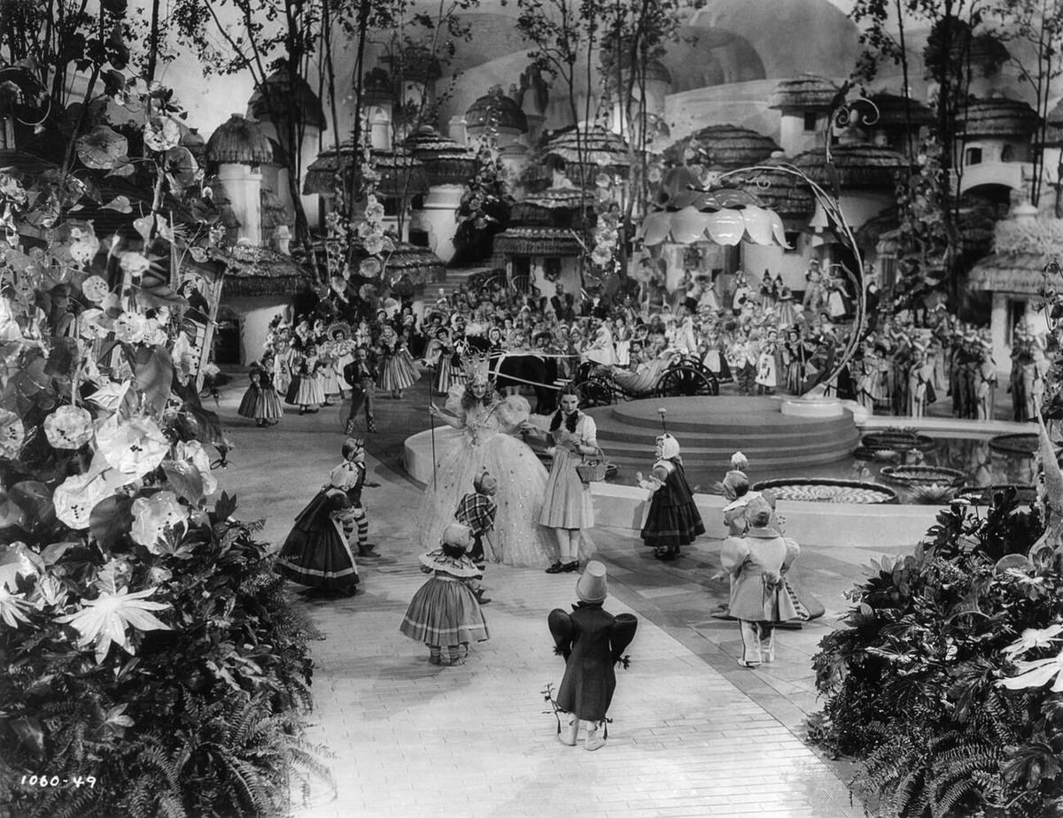 Judy Garland, Billie Burke, And The Munchkins, The Wizard Of Oz, 1939