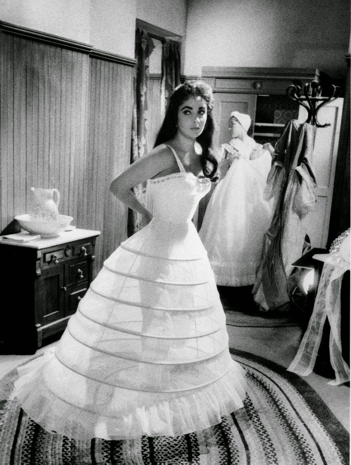 Elizabeth Taylor Dresses For A Scene On Mgm'S &Amp;Quot;Raintree County,&Amp;Quot; 1956.