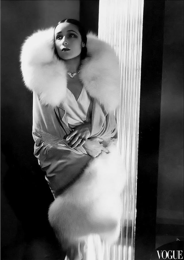 Dolores Del Rio, 1929