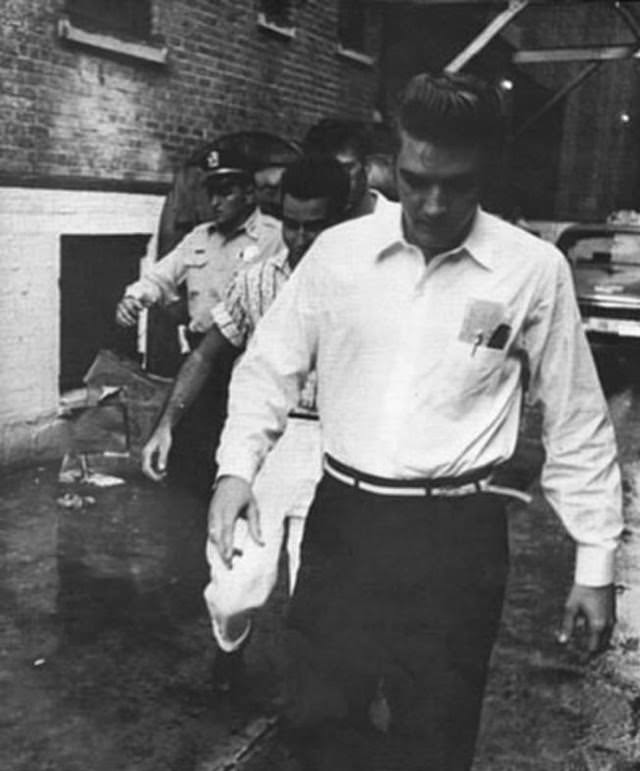 Elvis Arrives Through The Alley At Rear Of Theater, Aug 1956.