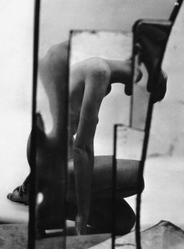 Stunning Vintage Fashion Photos By Erwin Blumenfeld From The 1940S And 1950S