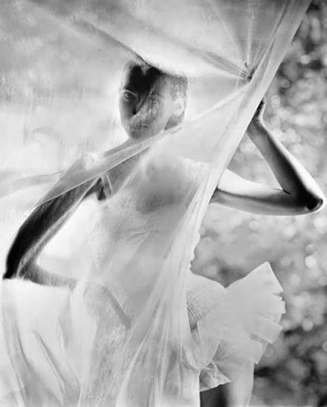 Stunning Vintage Fashion Photos By Erwin Blumenfeld From The 1940S And 1950S