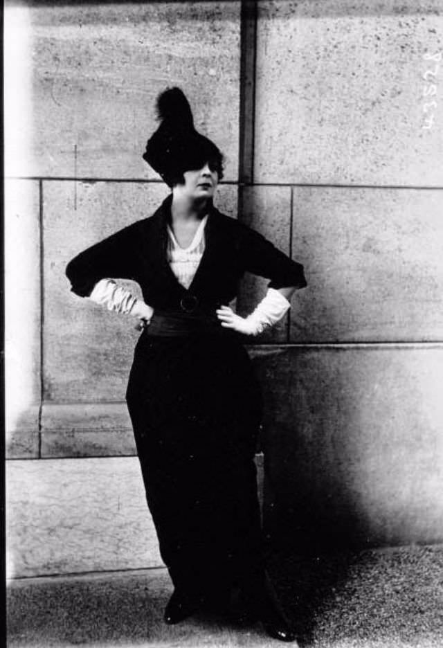 Dressed To Be Seen: Haute Couture At Longchamp In The Early 1900S